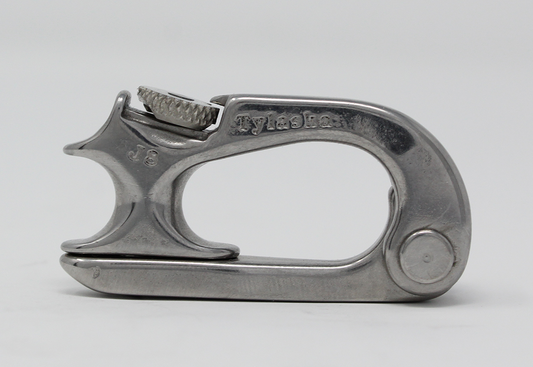 Tylaska 2.1" J8 J-Lock Shackle